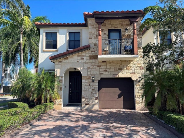 10375 Nw 70th Ln, Doral