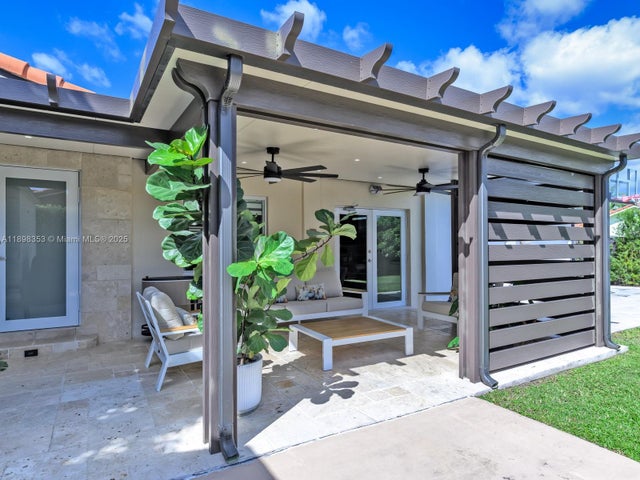 1 of 55 - 3809 Sw 142nd Ave, Miami, FL
