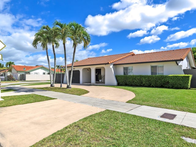 3 of 55 - 3809 Sw 142nd Ave, Miami, FL