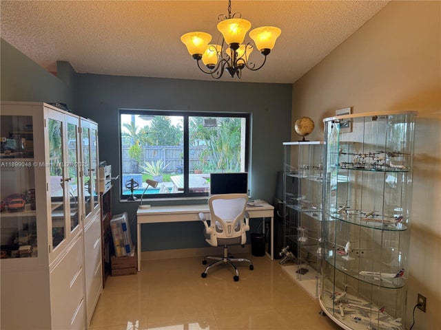 4 of 19 - 14700 Sw 151st Ter, Miami, FL