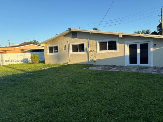 3 of 10 - 6701 Sw 26th Ct, Miramar, FL