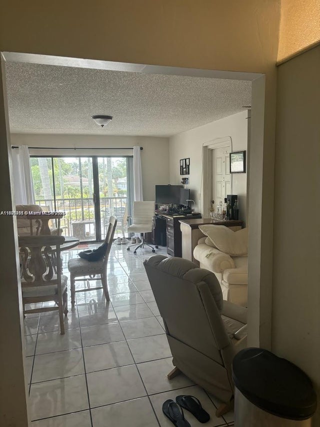 2 of 17 - 1001 Green Pine Blvd H2, West Palm Beach, FL