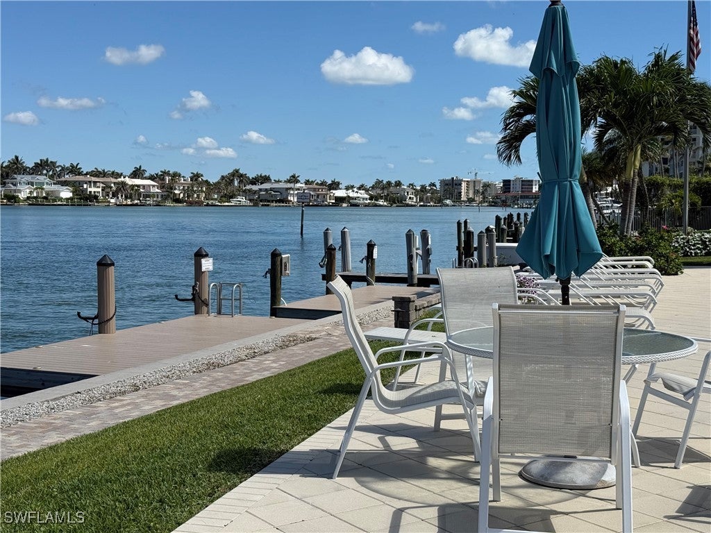 2880 Gulf Shore Blvd N 404, Naples