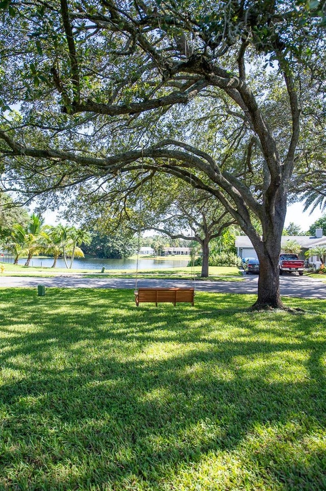 3 of 25 - 3904 W Sailboat Dr, Cooper City, FL