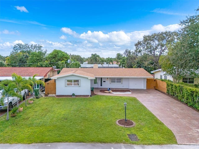 2 of 50 - 8860 Nw 15th St, Pembroke Pines, FL
