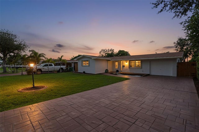 5 of 50 - 8860 Nw 15th St, Pembroke Pines, FL