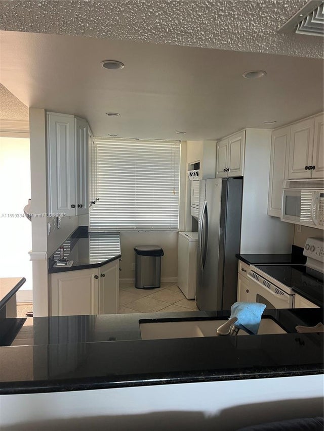 5 of 19 - 510 N Ocean Blvd 211, Pompano Beach, FL