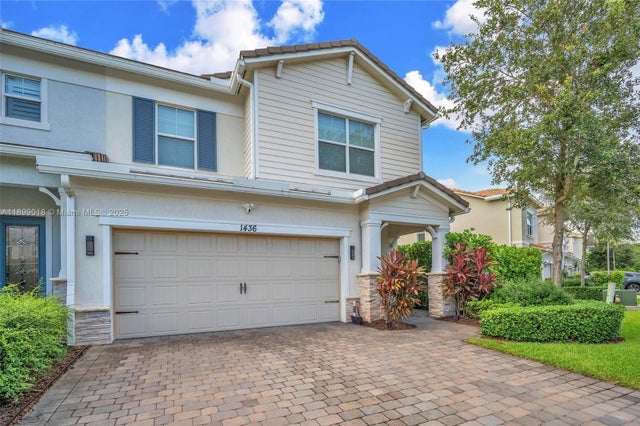 1 of 41 - 1436 Silk Oak Dr, Hollywood, FL