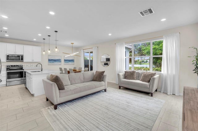 3 of 41 - 1436 Silk Oak Dr, Hollywood, FL
