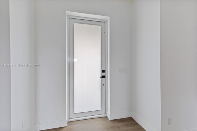 4 of 30 - 104 Lavender, Lake Placid, FL