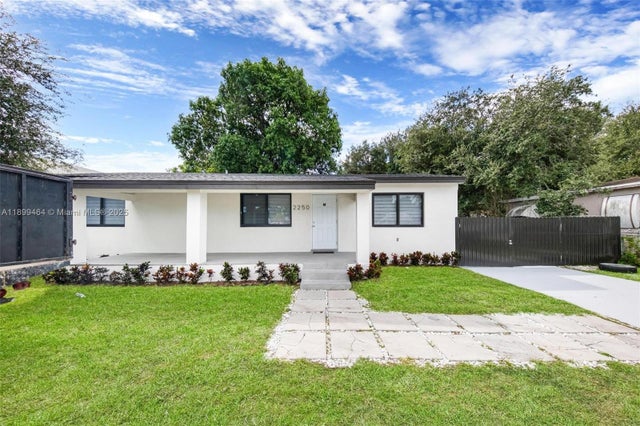 2 of 26 - 2250 Nw 95th St, Miami, FL