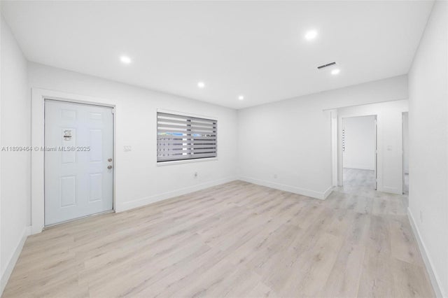 5 of 26 - 2250 Nw 95th St, Miami, FL