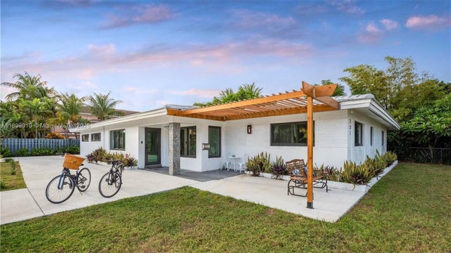 1 of 4 - 201 Ne 26th Ave, Pompano Beach, FL