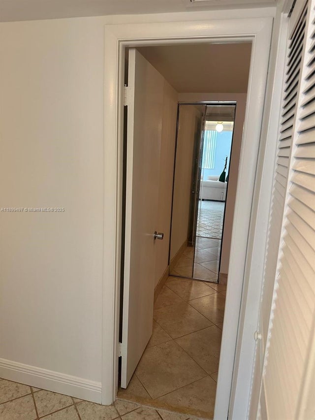3 of 35 - 3900 N Hills Dr 310, Hollywood, FL