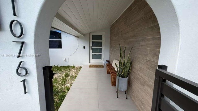 2 of 23 - 10761 Sw 165th St, Miami, FL