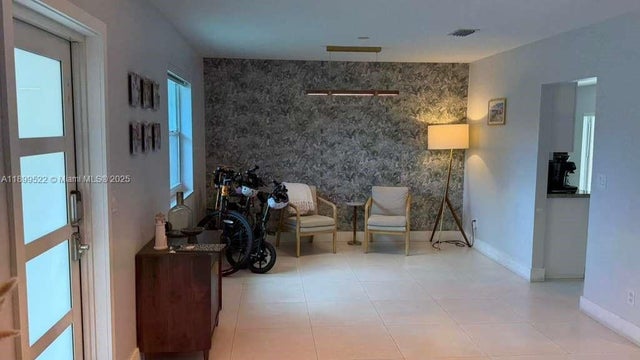 4 of 23 - 10761 Sw 165th St, Miami, FL