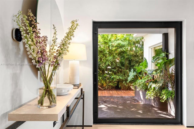 2 of 40 - 244 W San Marino Dr, Miami Beach, FL