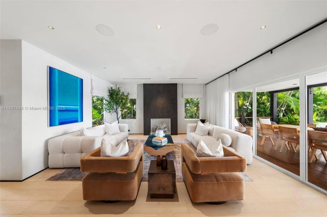3 of 40 - 244 W San Marino Dr, Miami Beach, FL