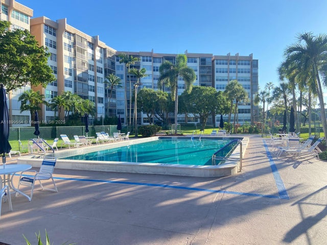 1 of 18 - 1200 Saint Charles Pl 321, Pembroke Pines, FL