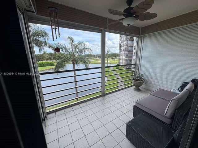 4 of 18 - 1200 Saint Charles Pl 321, Pembroke Pines, FL