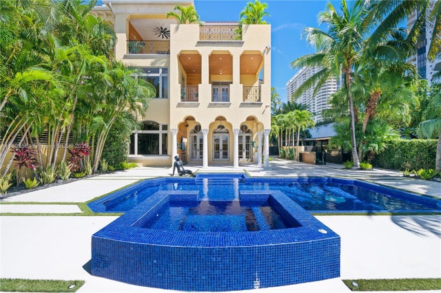 3 of 99 - 1530 Island Blvd, Aventura, FL