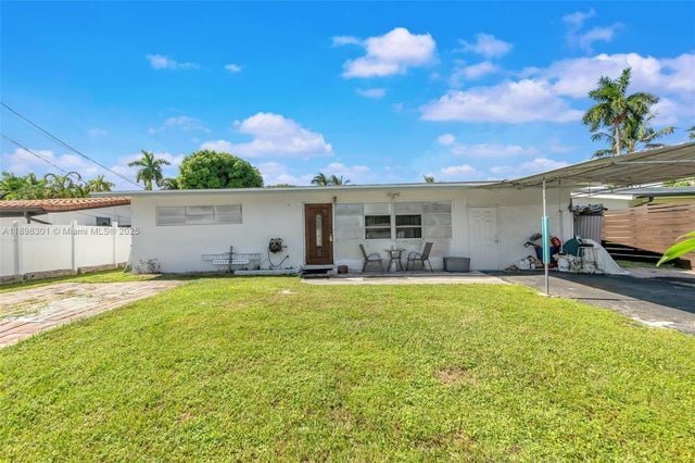 1 of 36 - 2631 Flamingo Ln, Fort Lauderdale, FL