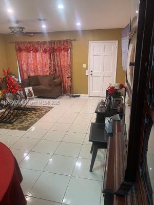 3 of 14 - 4249 Nw 50th Ter, Lauderdale Lakes, FL
