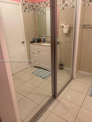 4 of 14 - 4249 Nw 50th Ter, Lauderdale Lakes, FL