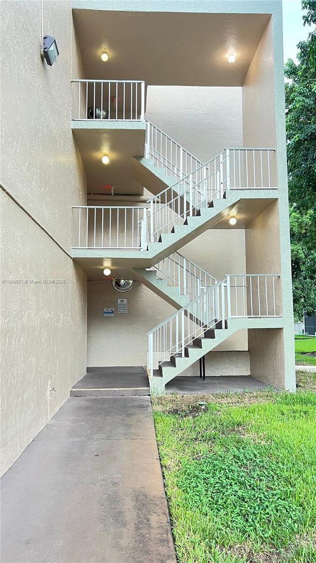 2 of 28 - 7175 Orange Dr 306h, Davie, FL