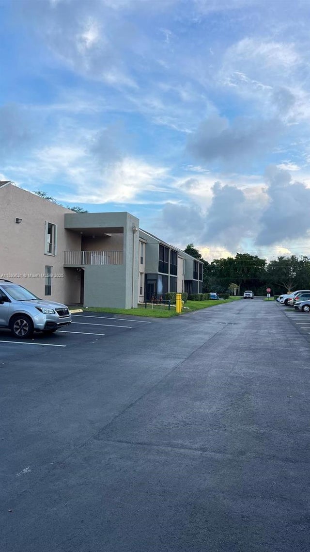 3 of 28 - 7175 Orange Dr 306h, Davie, FL