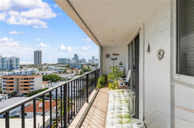 2 of 17 - 7850 Byron Ave 1004, Miami Beach, FL