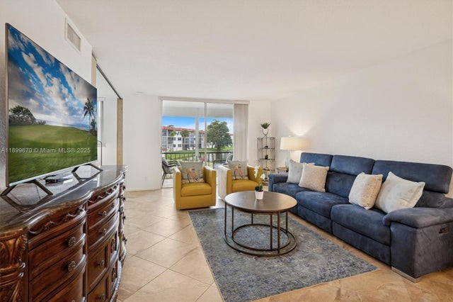 4 of 48 - 411 S Hollybrook Dr 204, Pembroke Pines, FL