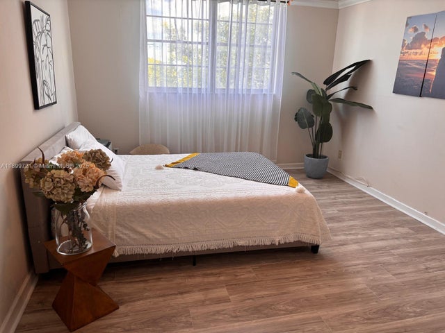 4 of 10 - 1465 Ne 123rd St 415, North Miami, FL