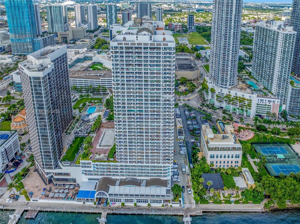 1717 N Bayshore Dr A-2638, Miami