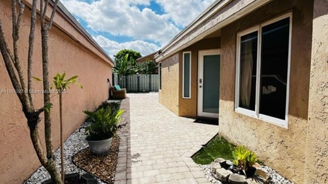 4 of 27 - 3460 Nw 21st St, Coconut Creek, FL