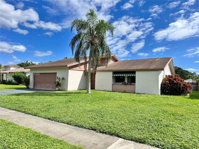 3 of 15 - 880 Nw 49th Ave, Coconut Creek, FL