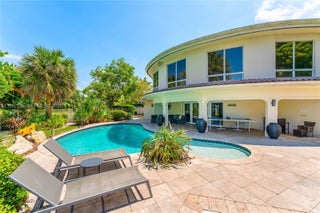 Photo of Listing #A11897596