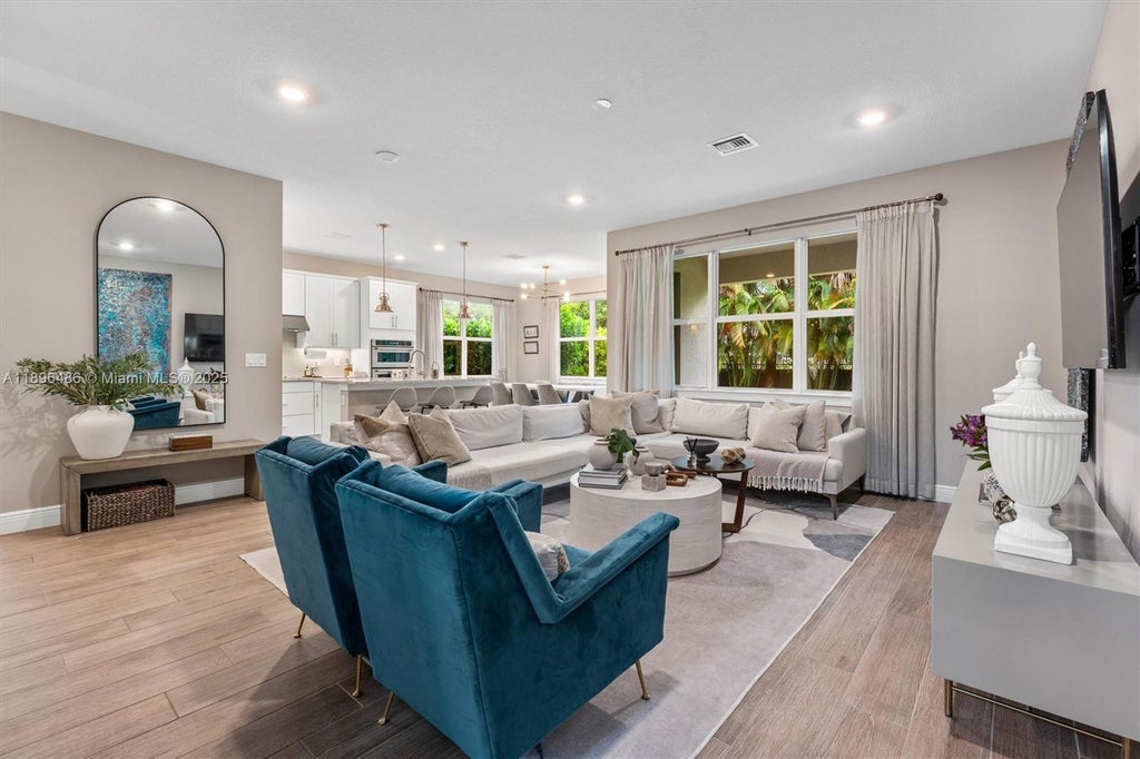 4434 Ficus St, Hollywood