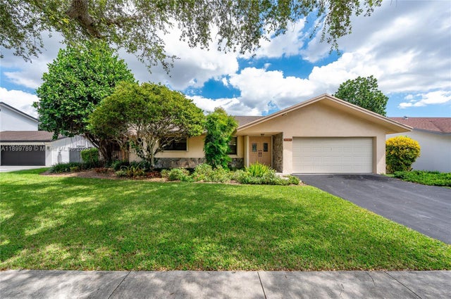 2 of 37 - 10421 Sw 146th Pl, Miami, FL