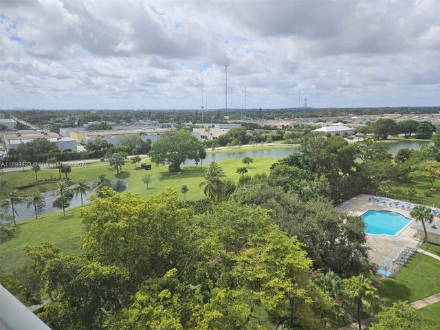 1 of 31 - 4200 Hillcrest Dr 1015, Hollywood, FL
