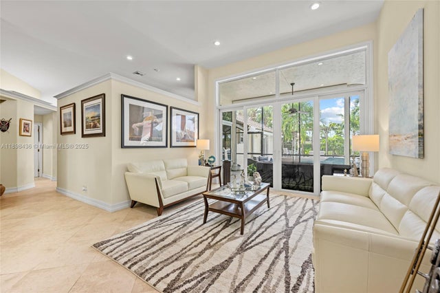 3 of 37 - 985 Spoonbill Cir, Weston, FL