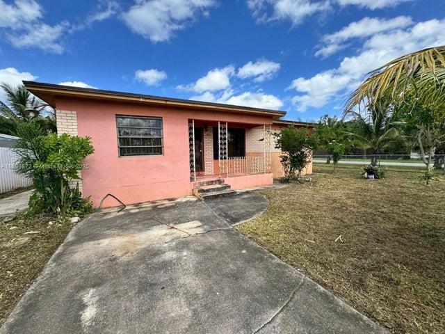 1 of 28 - 341 Aladdin St, Opa Locka, FL