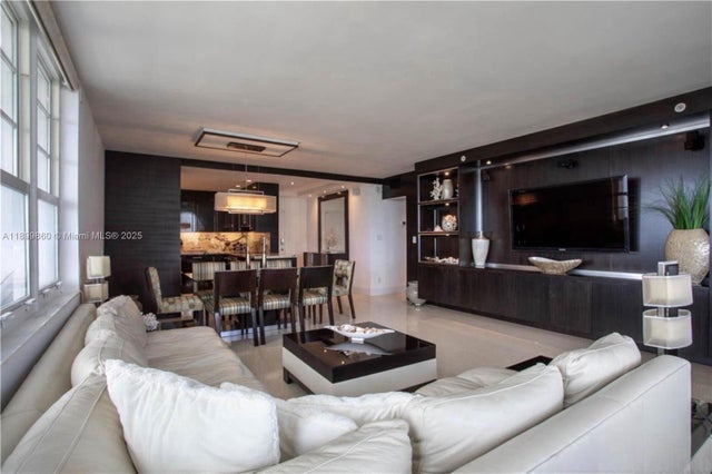 4 of 10 - 100 Lincoln Rd 647, Miami Beach, FL