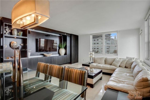 5 of 10 - 100 Lincoln Rd 647, Miami Beach, FL