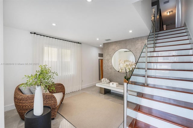 3 of 48 - 2752 Sw 11th St, Miami, FL