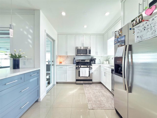 3 of 29 - 6340 W 14th Ave, Hialeah, FL