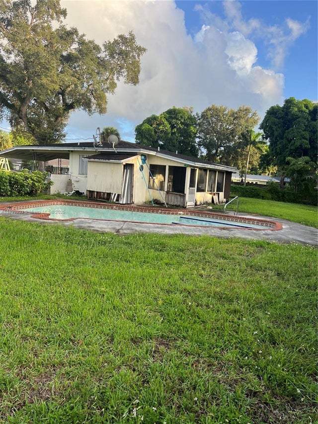 3 of 5 - 3410 Sw 25th St, Fort Lauderdale, FL