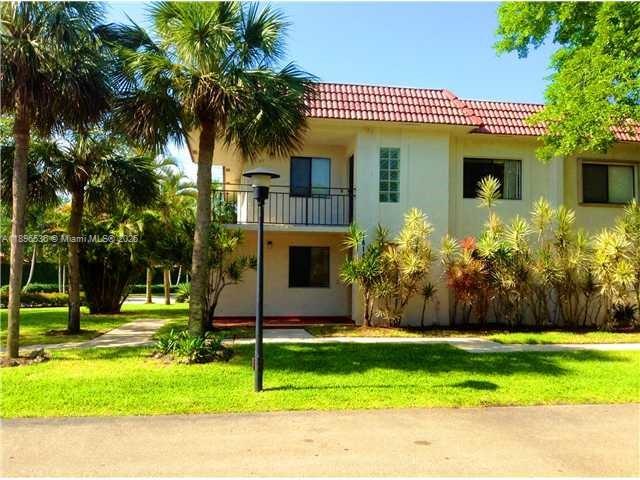 16168 Laurel Dr 201, Weston