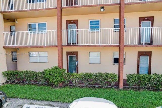 1 of 36 - 9001 Sunrise Lakes Blvd 109, Sunrise, FL
