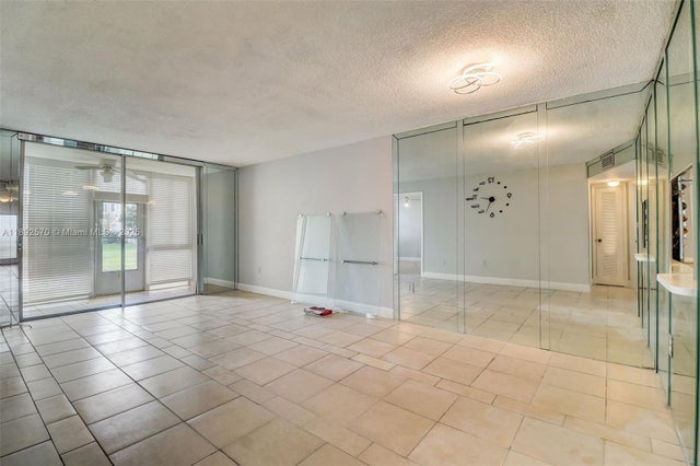 4 of 36 - 9001 Sunrise Lakes Blvd 109, Sunrise, FL